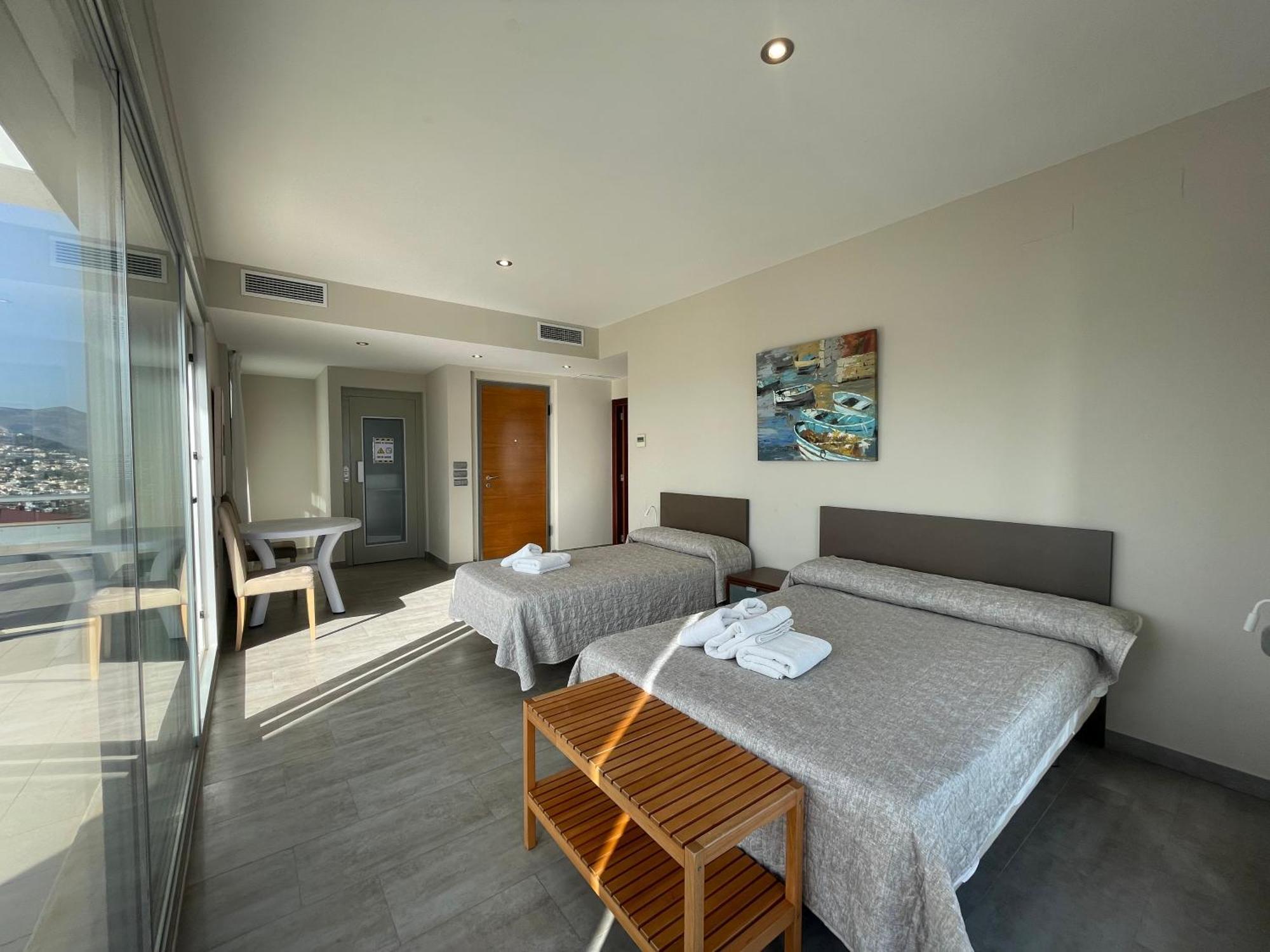 Apartamentos Entremares - Grupo Antonio Perles Calp Dış mekan fotoğraf
