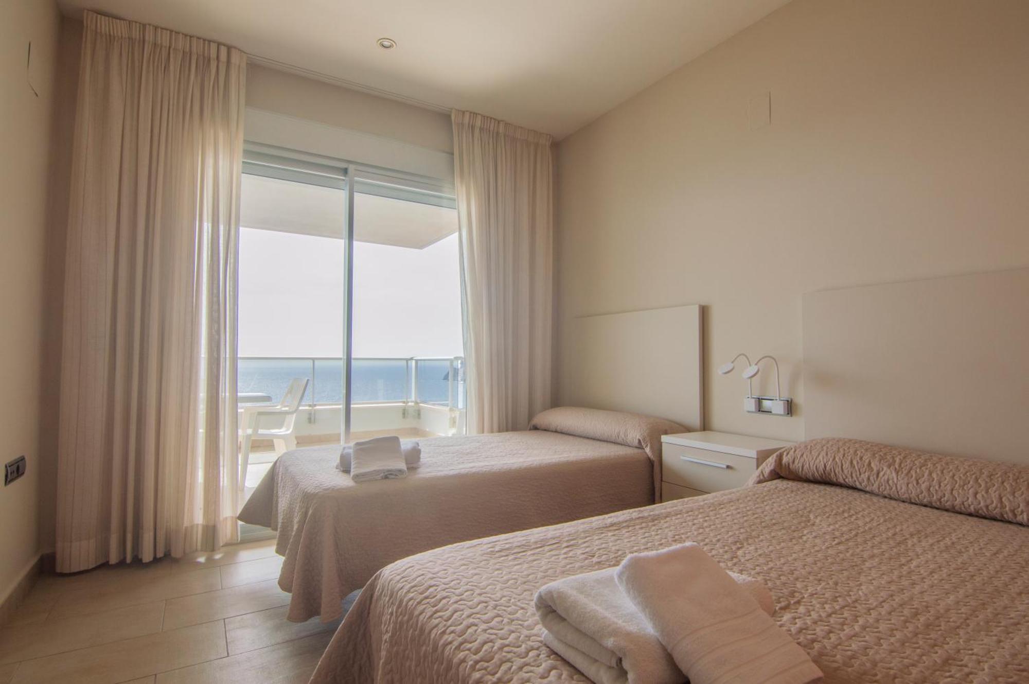 Apartamentos Entremares - Grupo Antonio Perles Calp Dış mekan fotoğraf