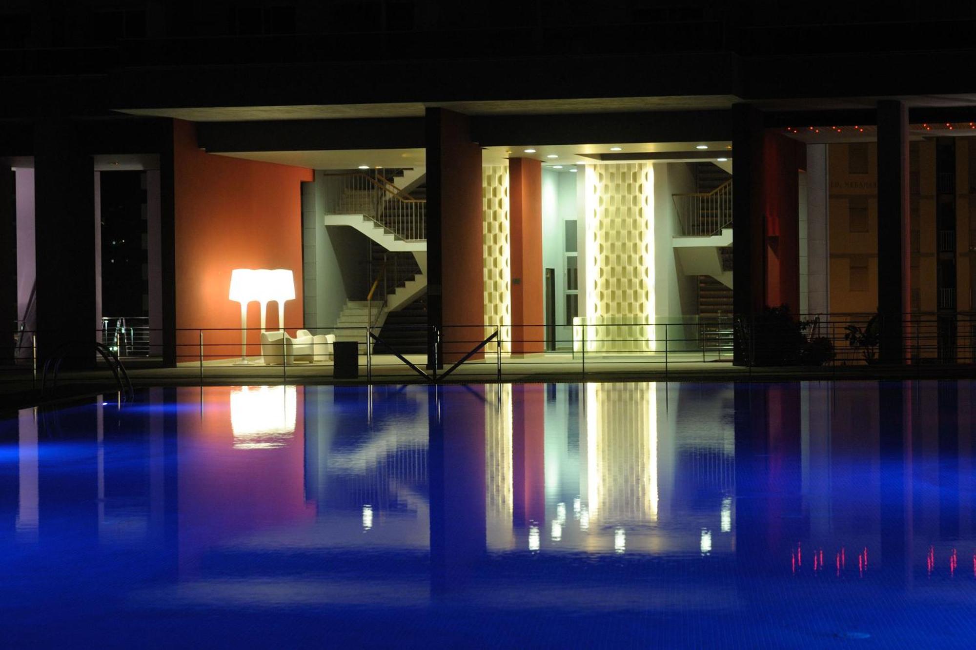 Apartamentos Entremares - Grupo Antonio Perles Calp Dış mekan fotoğraf